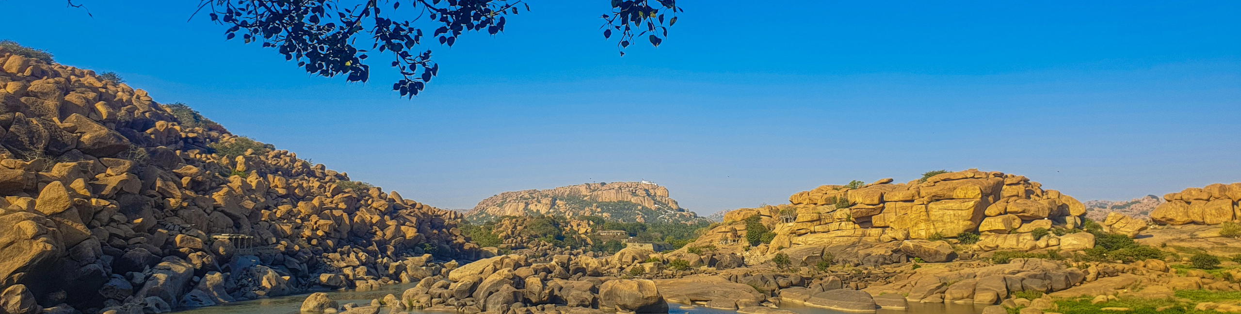 HAMPI & BADAMI - Tour