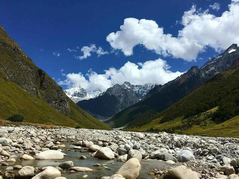 Satopanth Tal Trek - Tour